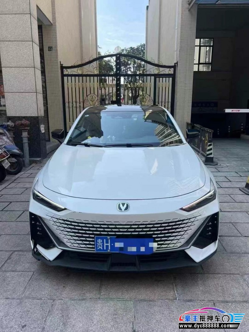 24年长安长安UNI轿车抵押车出售