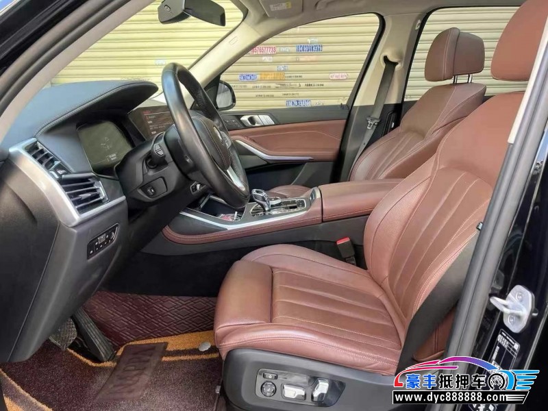 21年宝马X7轿车抵押车出售