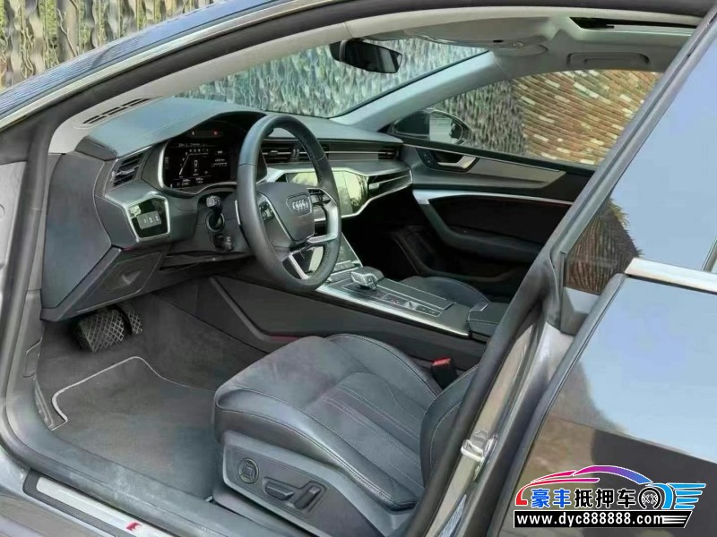 24年奥迪A7轿车抵押车出售