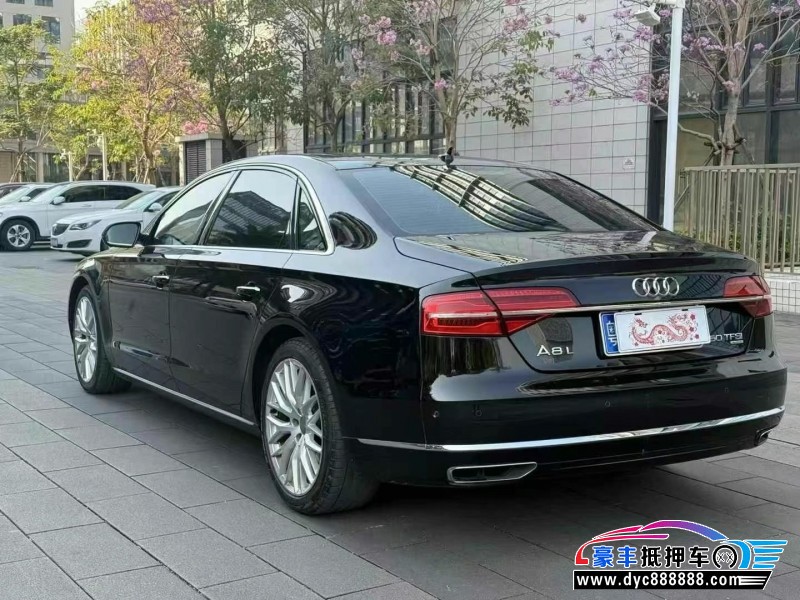 18年奥迪A8L轿车抵押车出售