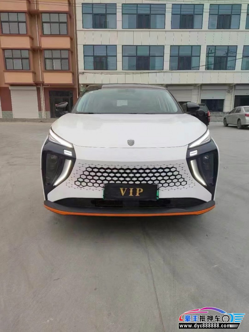 24年东风雷霆轿车抵押车出售