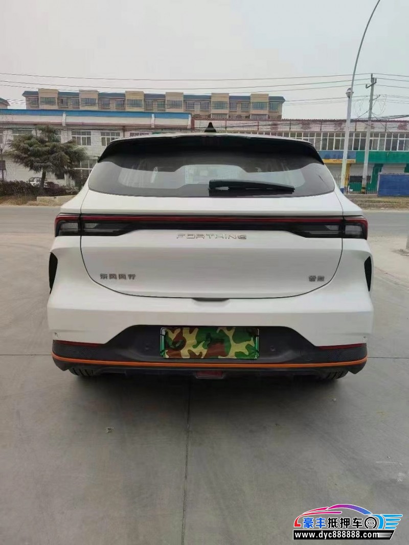 24年东风雷霆轿车抵押车出售