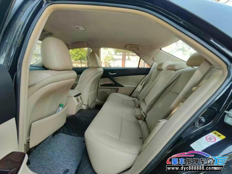 12年丰田锐志轿车抵押车出售