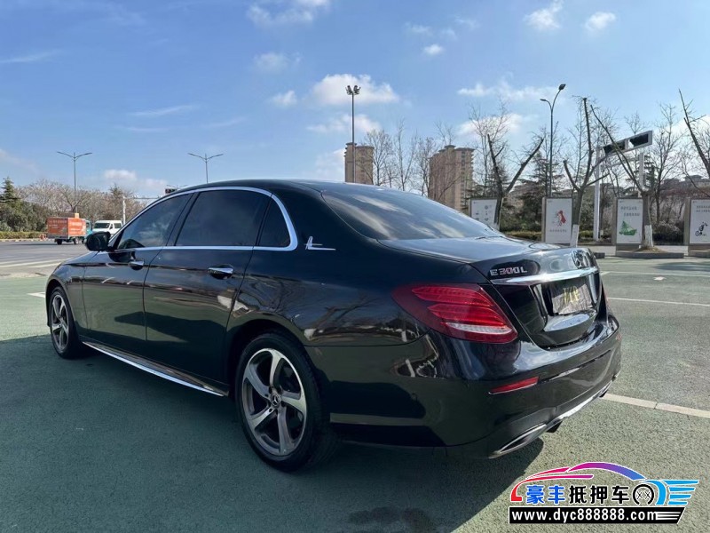 18年奔驰E轿车抵押车出售