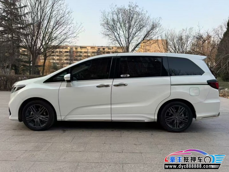 22年本田奥德赛轿车抵押车出售