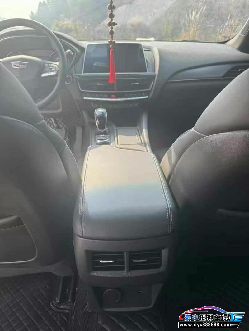 22年凯迪拉克CT5轿车抵押车出售