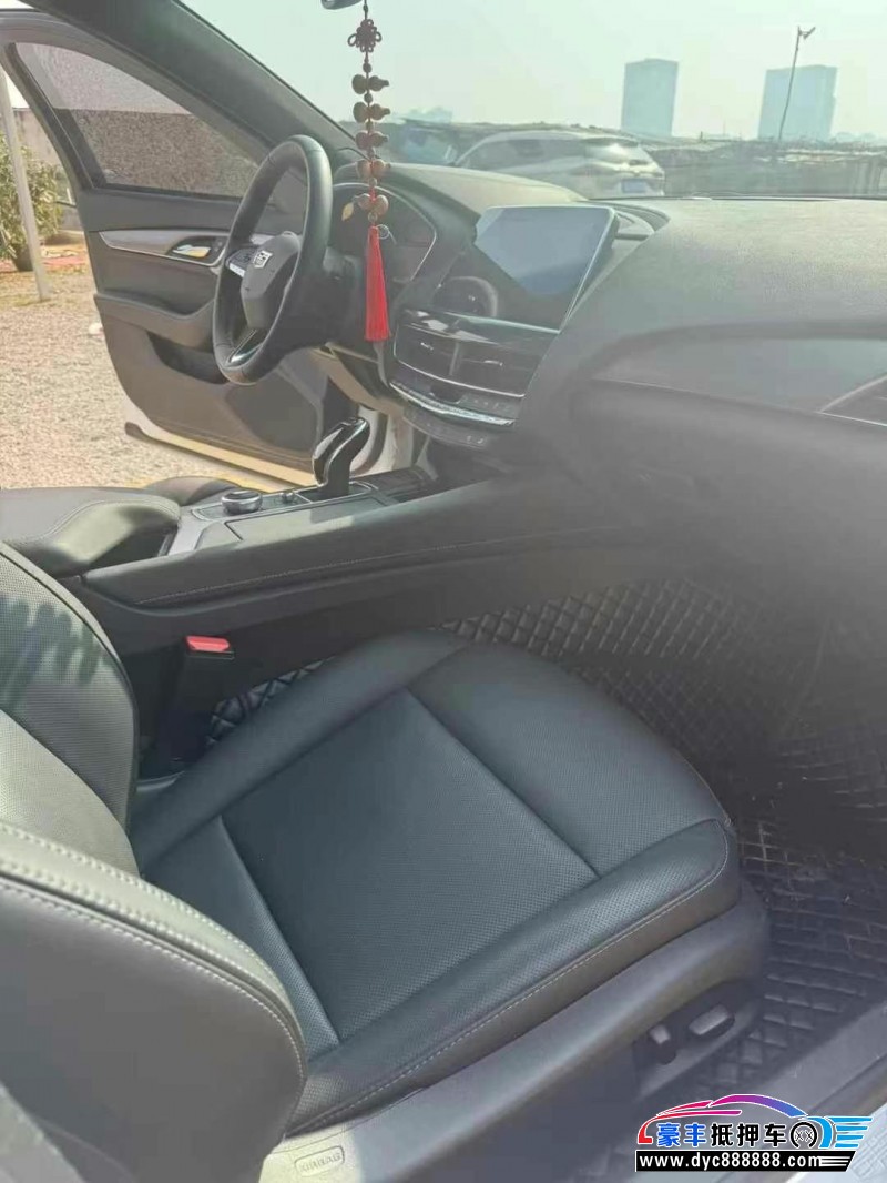 22年凯迪拉克CT5轿车抵押车出售