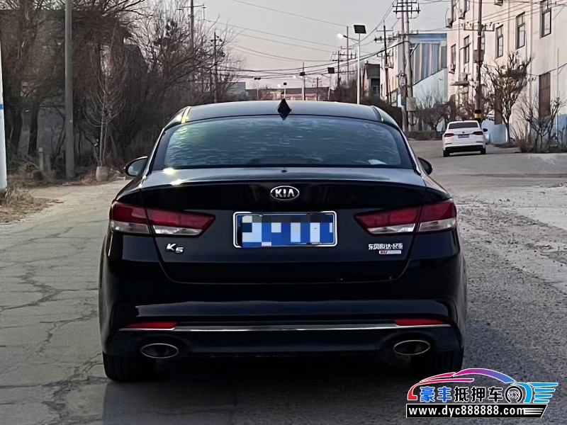 17年起亚K5轿车抵押车出售