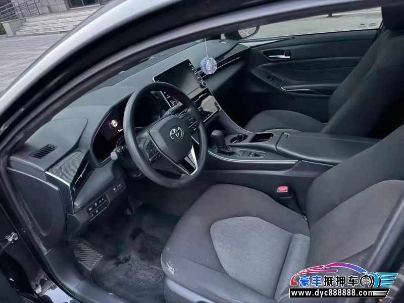 20年丰田亚洲龙轿车抵押车出售