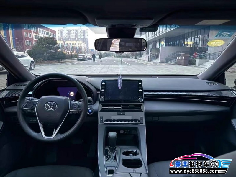 20年丰田亚洲龙轿车抵押车出售