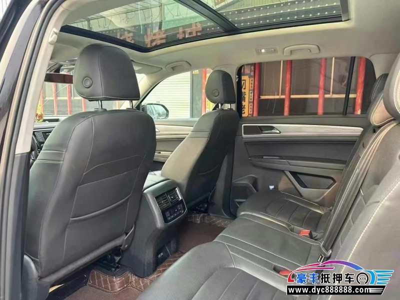 17年大众途昂轿车抵押车出售