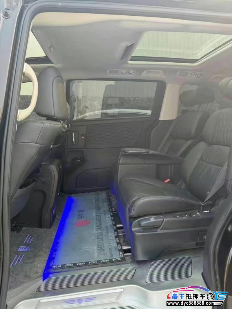 23年本田艾力绅轿车抵押车出售