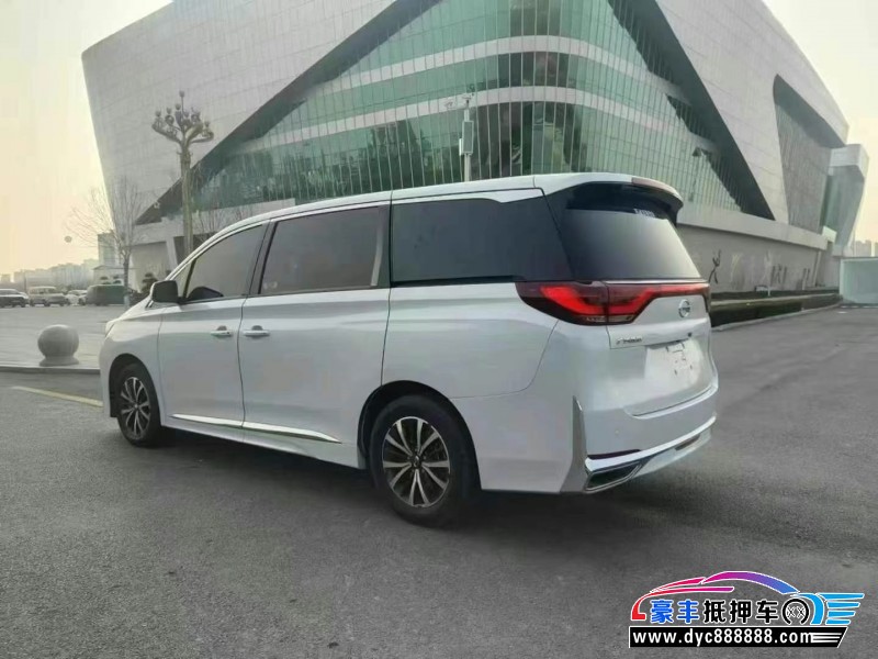 25年传祺M8轿车抵押车出售