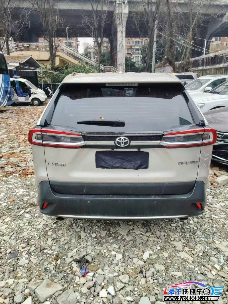 22年丰田威兰达轿车抵押车出售