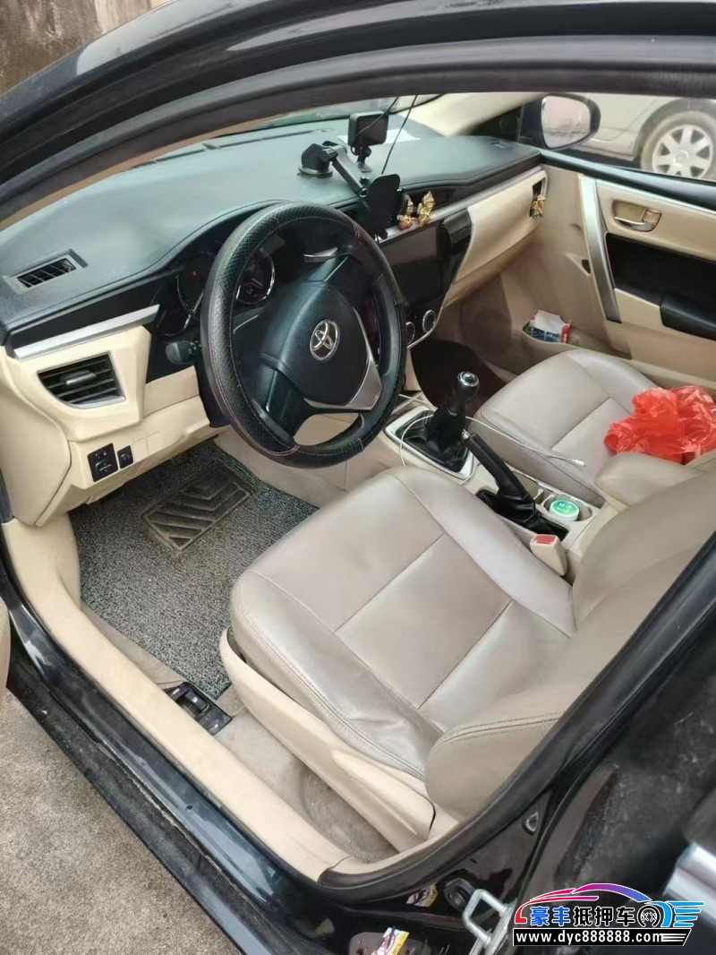 15年丰田卡罗拉轿车抵押车出售