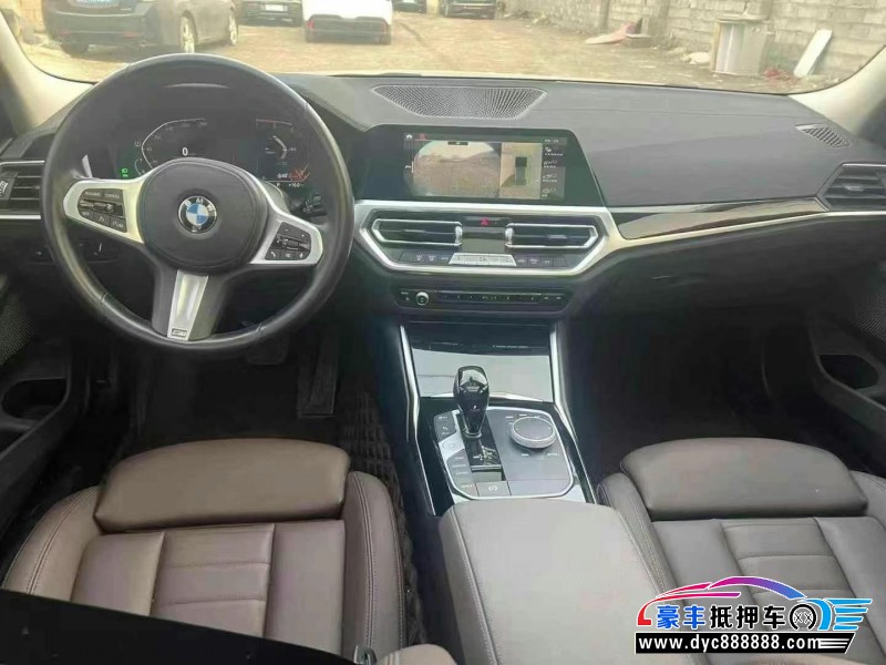 21年宝马3系轿车抵押车出售