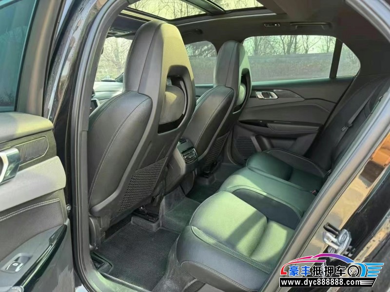 21年领克03轿车抵押车出售