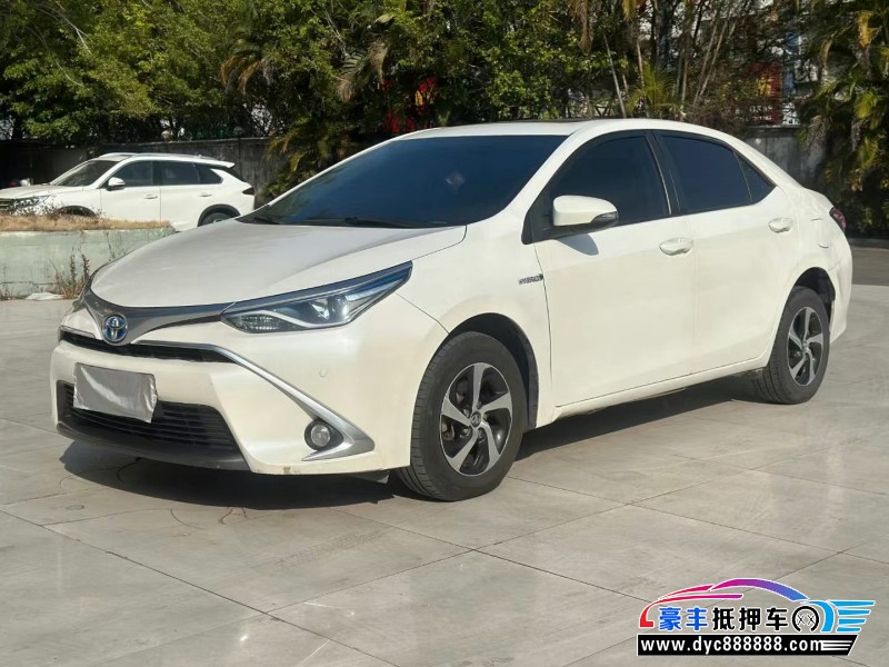 17年丰田雷凌轿车抵押车出售