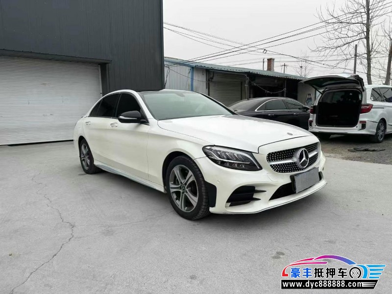19年奔驰C轿车抵押车出售