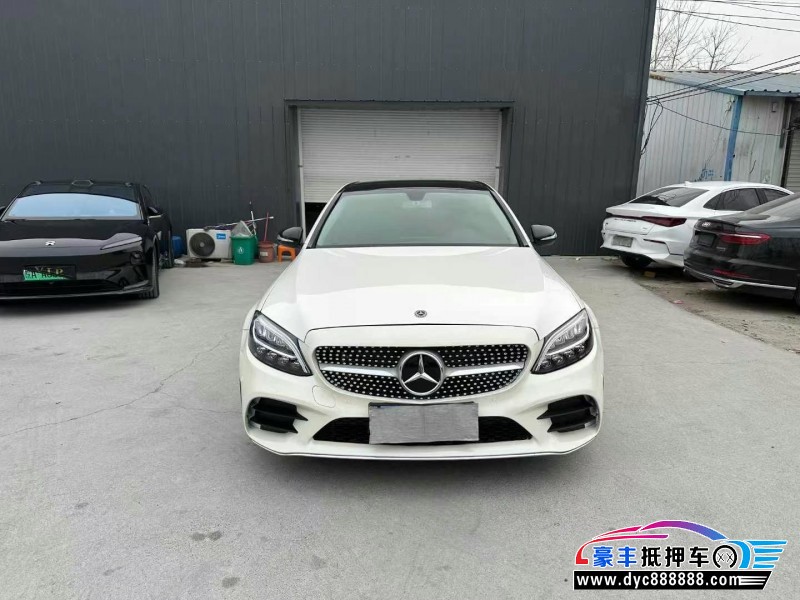 19年奔驰C轿车抵押车出售