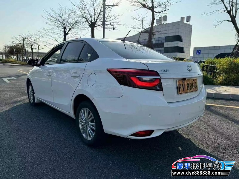 20年丰田威驰轿车抵押车出售