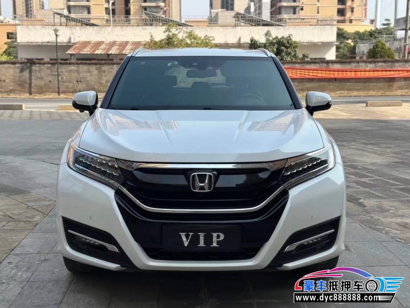 17年本田UR-V轿车抵押车出售