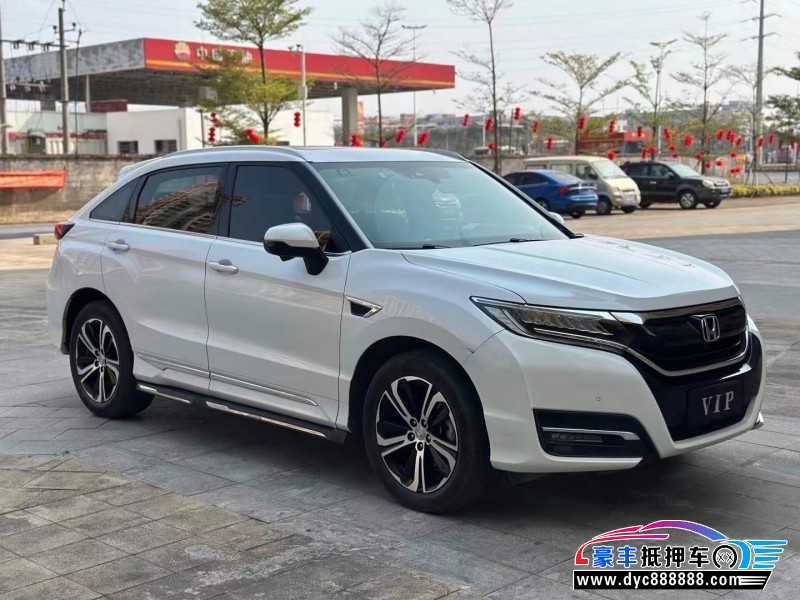 17年本田UR-V轿车抵押车出售