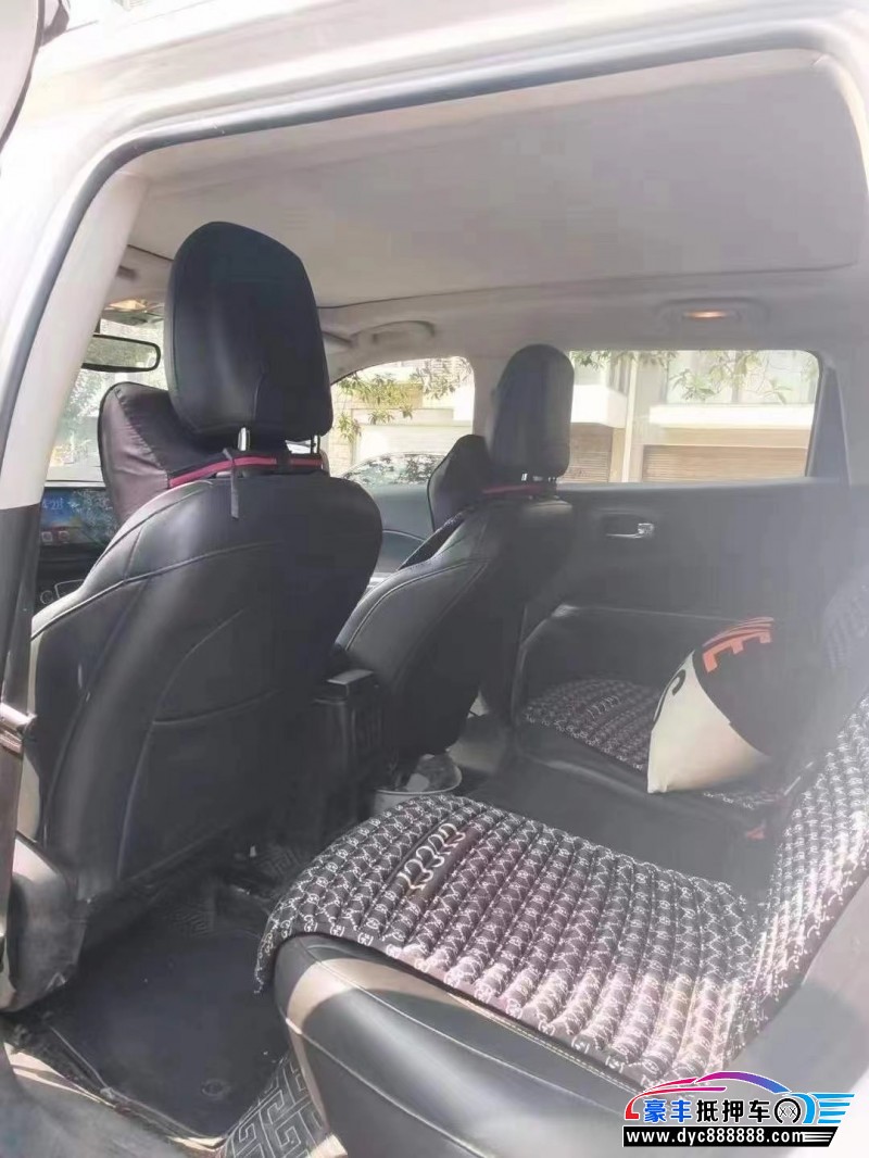 19年Jeep指南者轿车抵押车出售