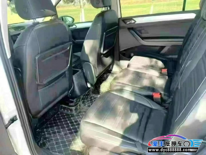 21年大众途安轿车抵押车出售