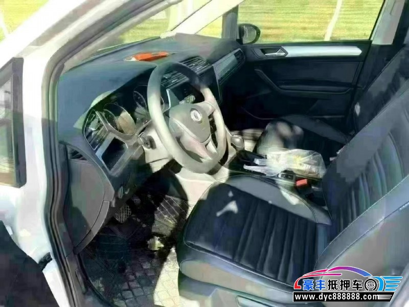 21年大众途安轿车抵押车出售