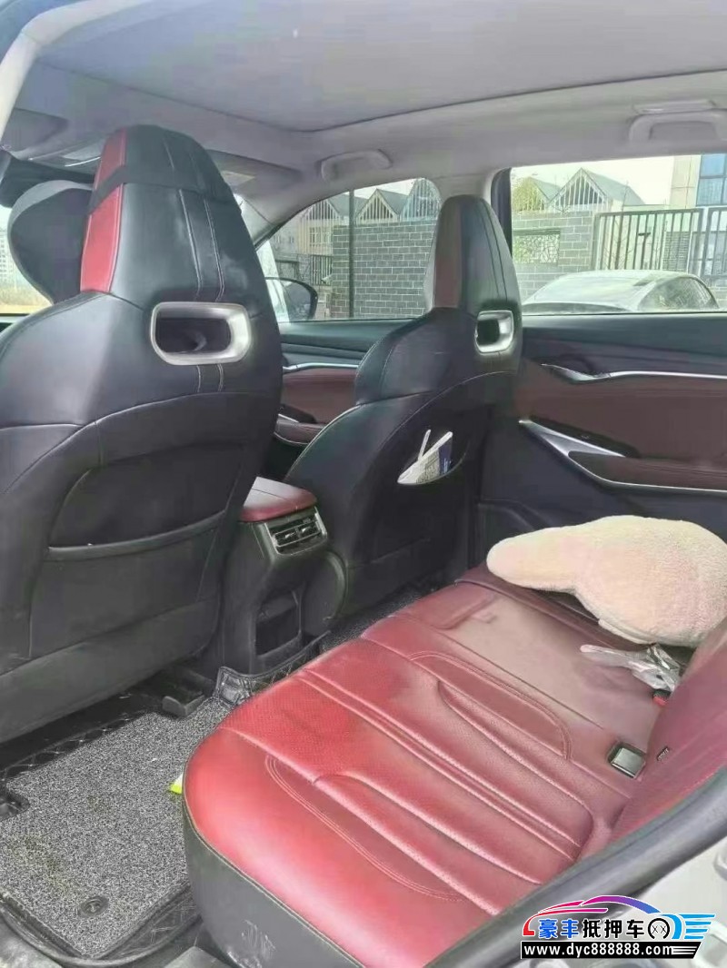 20年长安CS75轿车抵押车出售