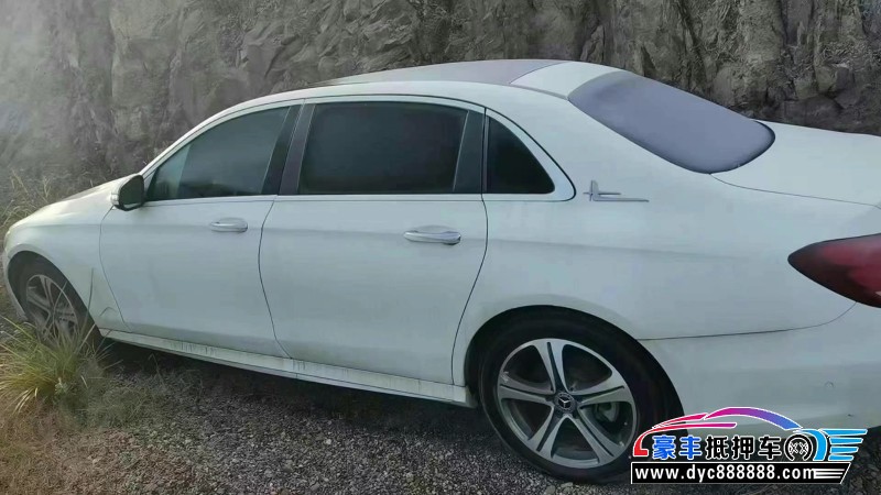 19年奔驰E轿车抵押车出售