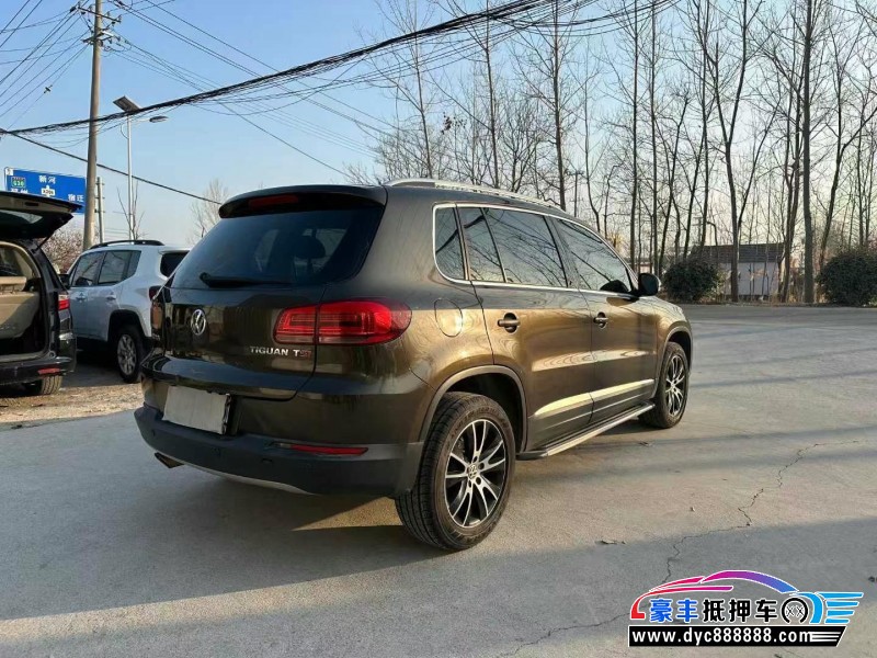 15年大众途观轿车抵押车出售