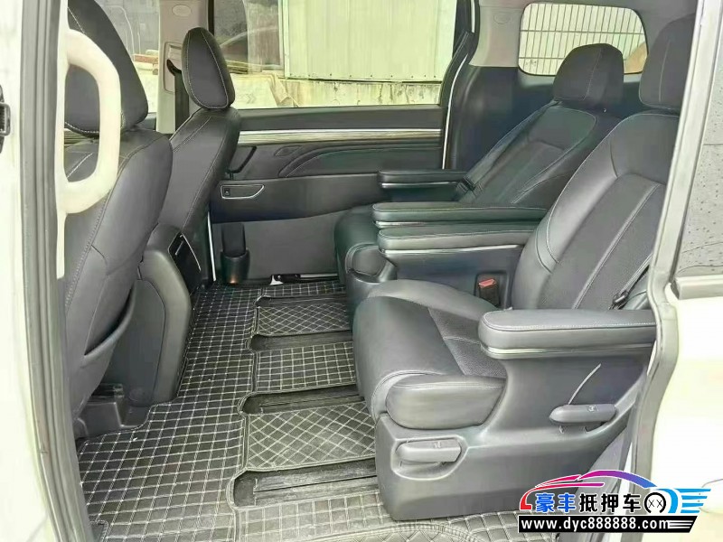 23年传祺M8轿车抵押车出售