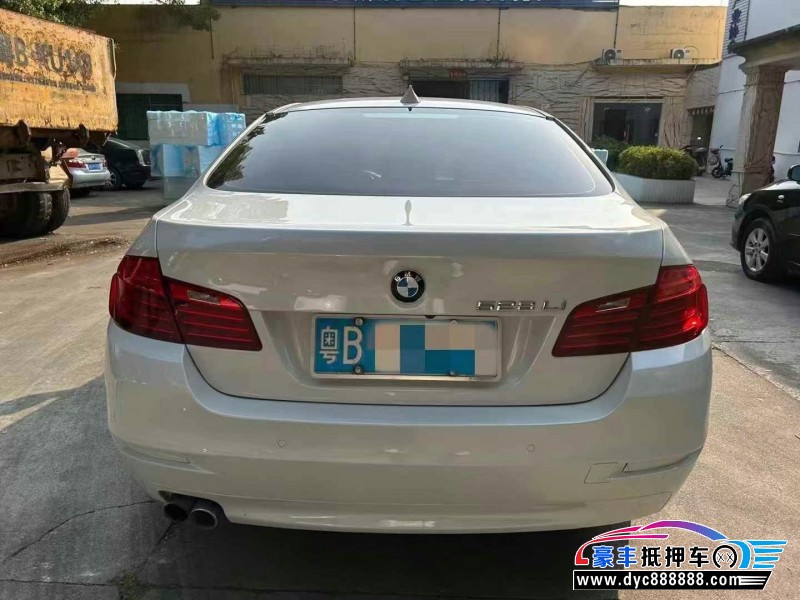 17年宝马5系轿车抵押车出售