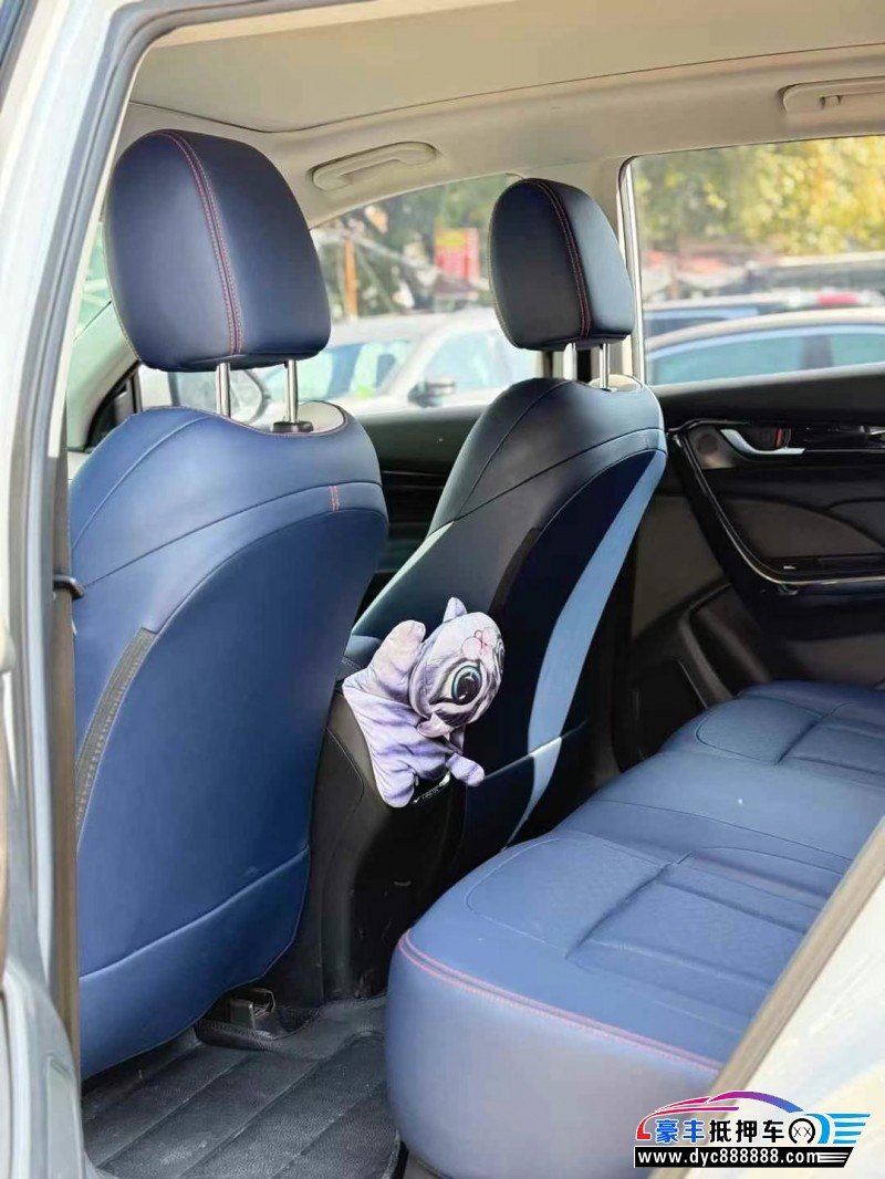 22年东风AX7轿车抵押车出售