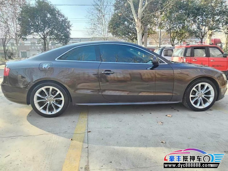 15年奥迪A5轿车抵押车出售