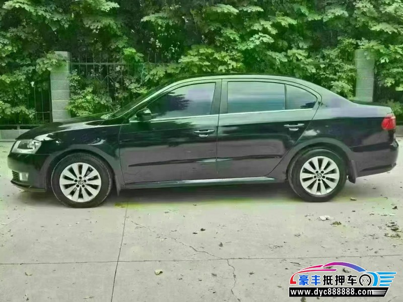 15年大众朗逸轿车抵押车出售