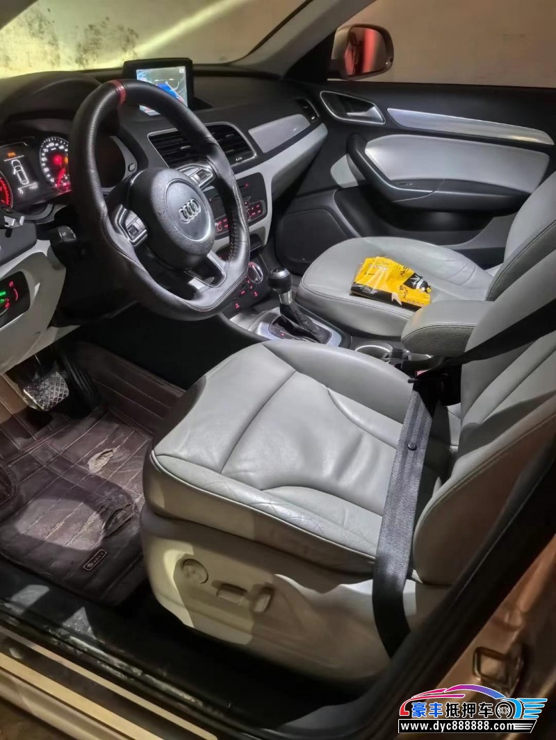 16年奥迪Q3轿车抵押车出售