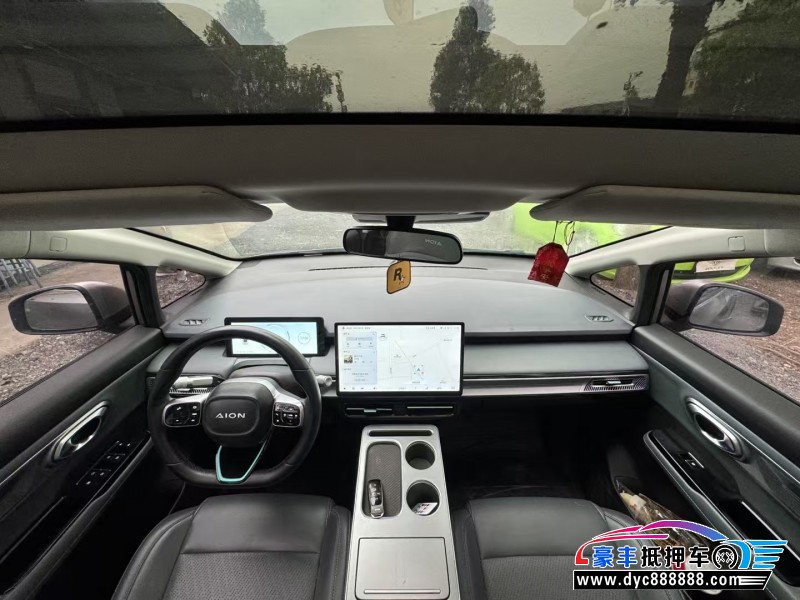 23年埃安Y70轿车抵押车出售