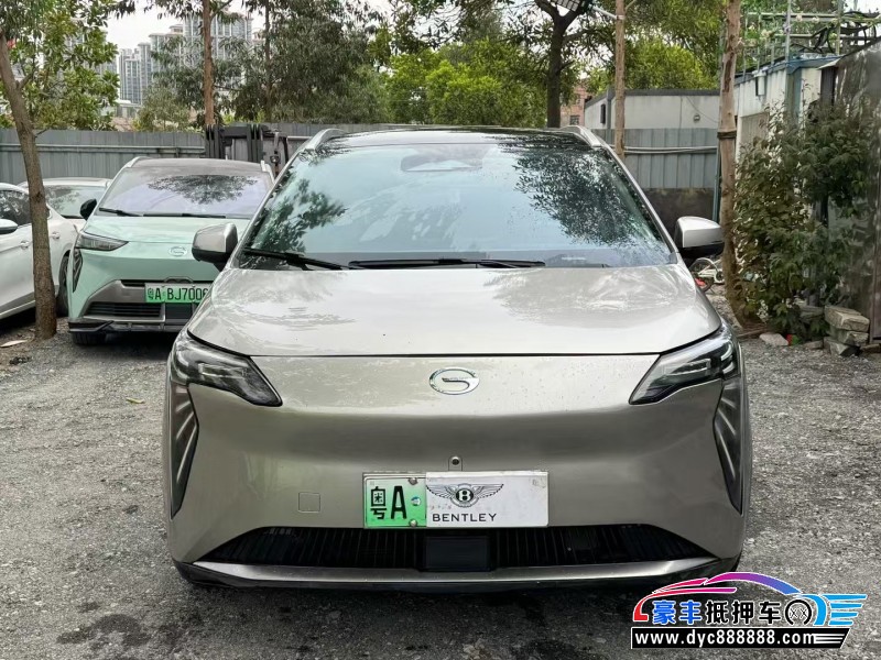 23年埃安Y70轿车抵押车出售