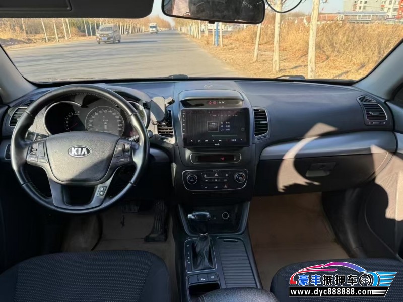 14年起亚索兰托轿车抵押车出售