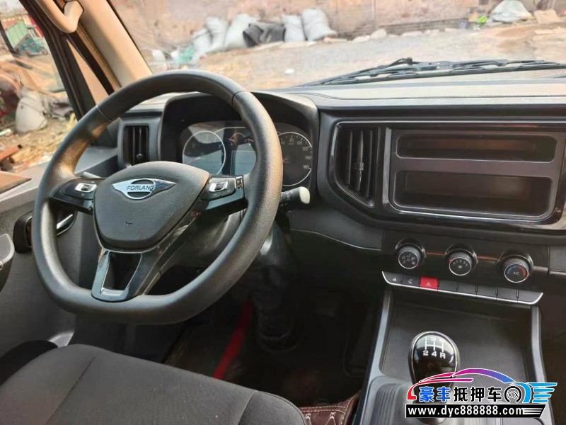 24年福田领航轿车抵押车出售