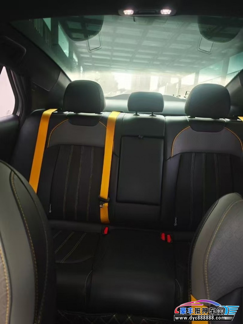 22年传祺影豹轿车抵押车出售