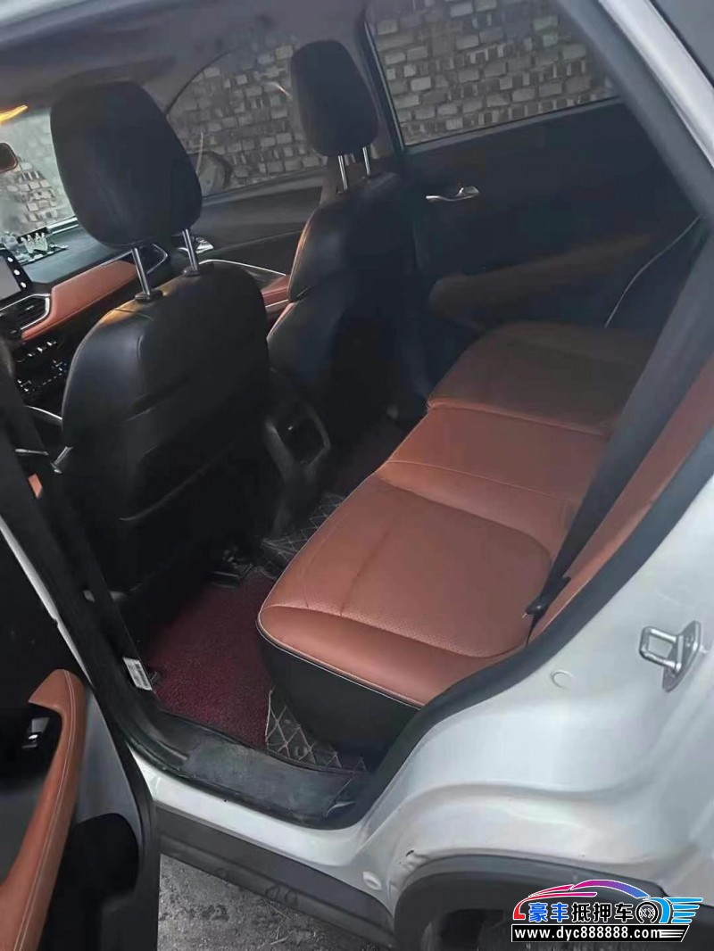 18年宝骏510轿车抵押车出售