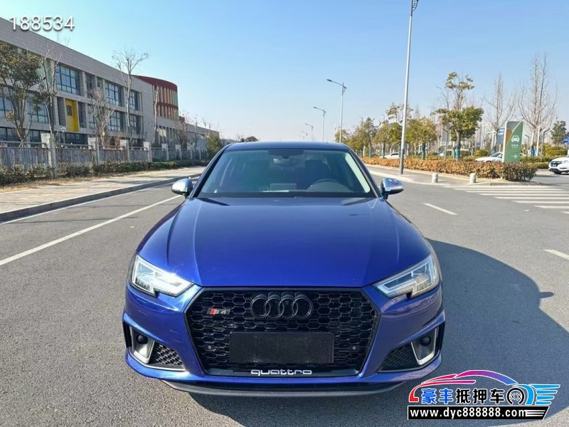 19年奥迪A4L轿车抵押车出售