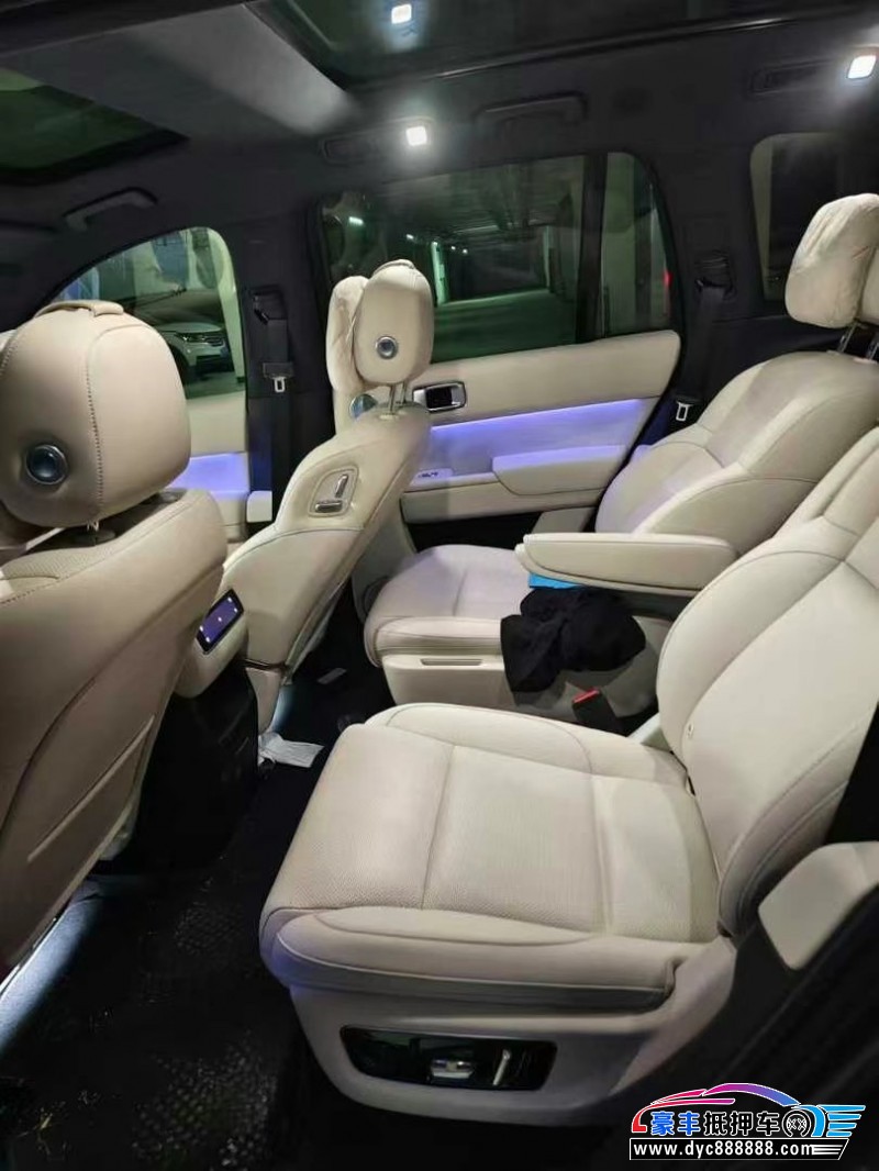 24年理想L8轿车抵押车出售