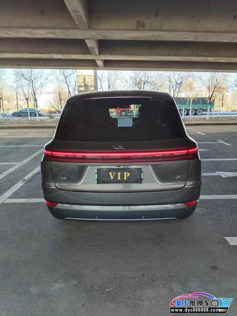 24年理想L9轿车抵押车出售