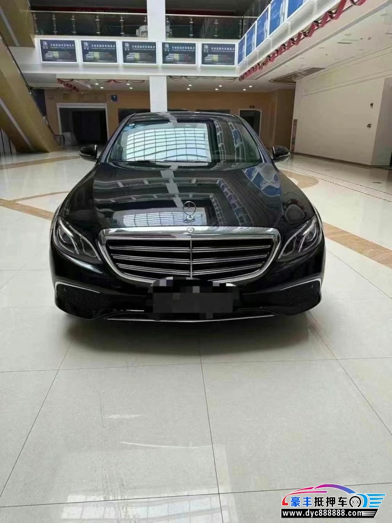 17年奔驰E轿车抵押车出售