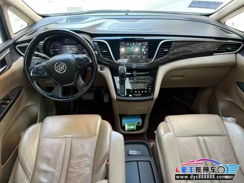 17年别克GL8轿车抵押车出售